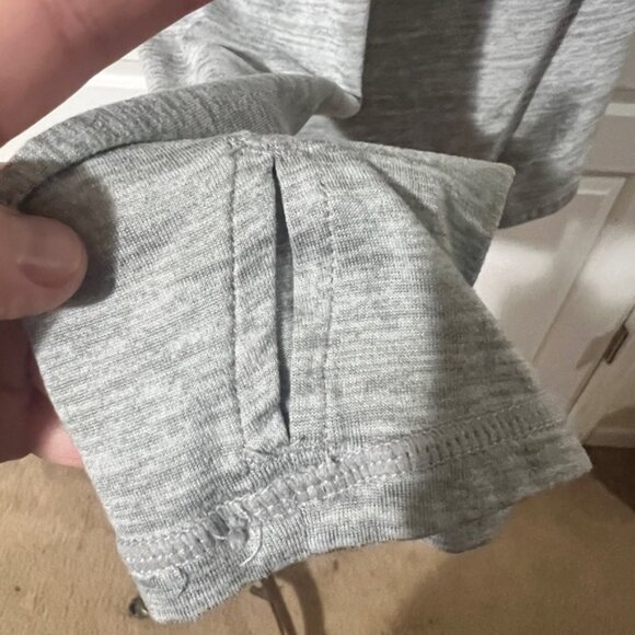 GAIAM Lightweight Hooded Open Back‎ Workout Shirt with Thumbholes - sz M - Picture 6 of 7